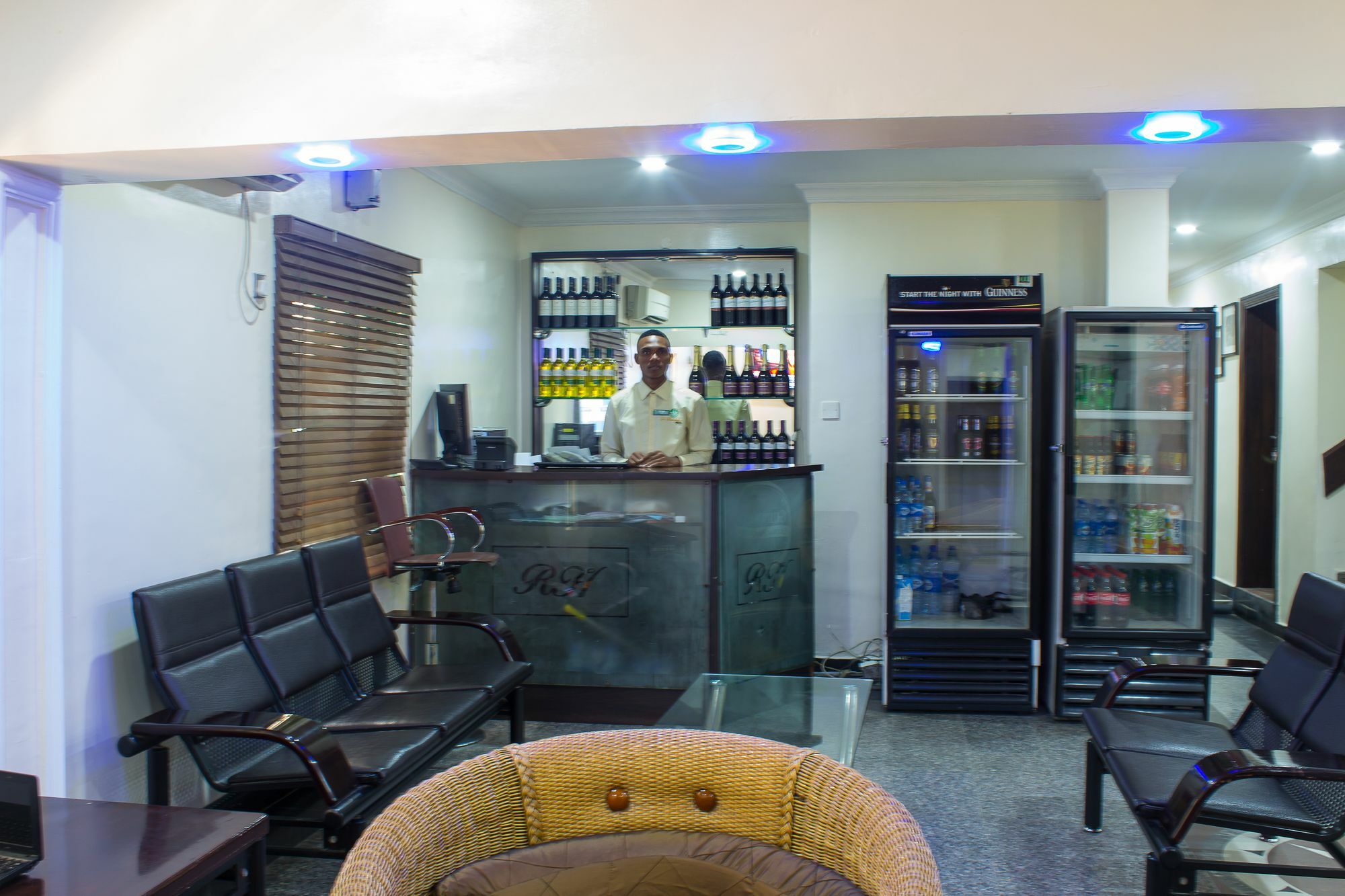 De Rembrandt Classic Hotel Ikeja Esterno foto